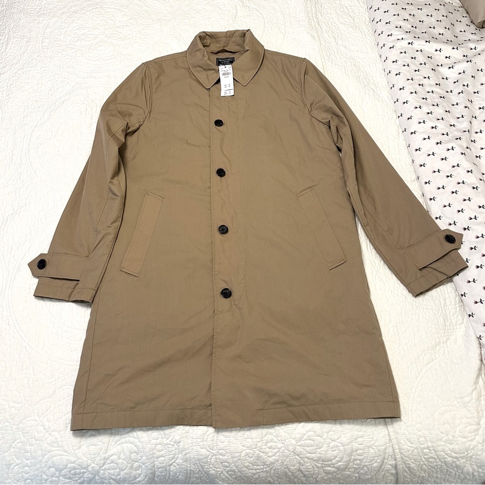 NWT Abercrombie & Fitch Tan Khaki Trench Coat, Men’s Medium.